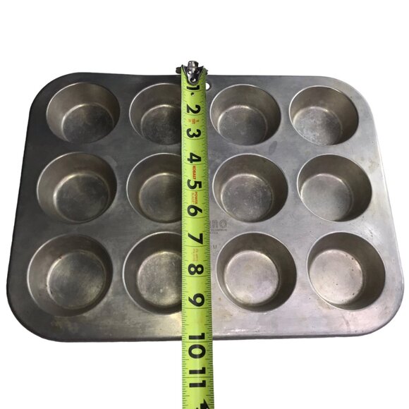 MIRRO Muffin Cupcake Pans, Set of 2 (Each has 12 Cups), Silver, Metal, Aluminum - Picture 6 of 8